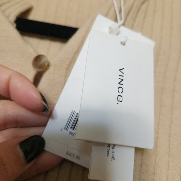 Vince Wool/Cashmere Sweater - Picture 3 of 9